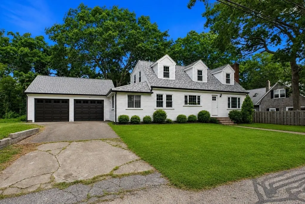 17 Winthrop Rd, Plymouth, MA 02360 - #1