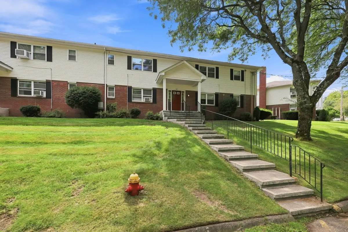 90 Colonial Cir #C, Chicopee, MA 01020 - #1