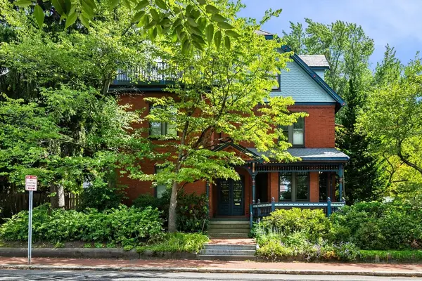 140 Upland Road, Cambridge, MA 02140