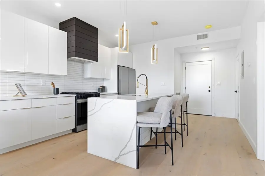 66 Mcgrath #305, Quincy, MA 02169 - #3