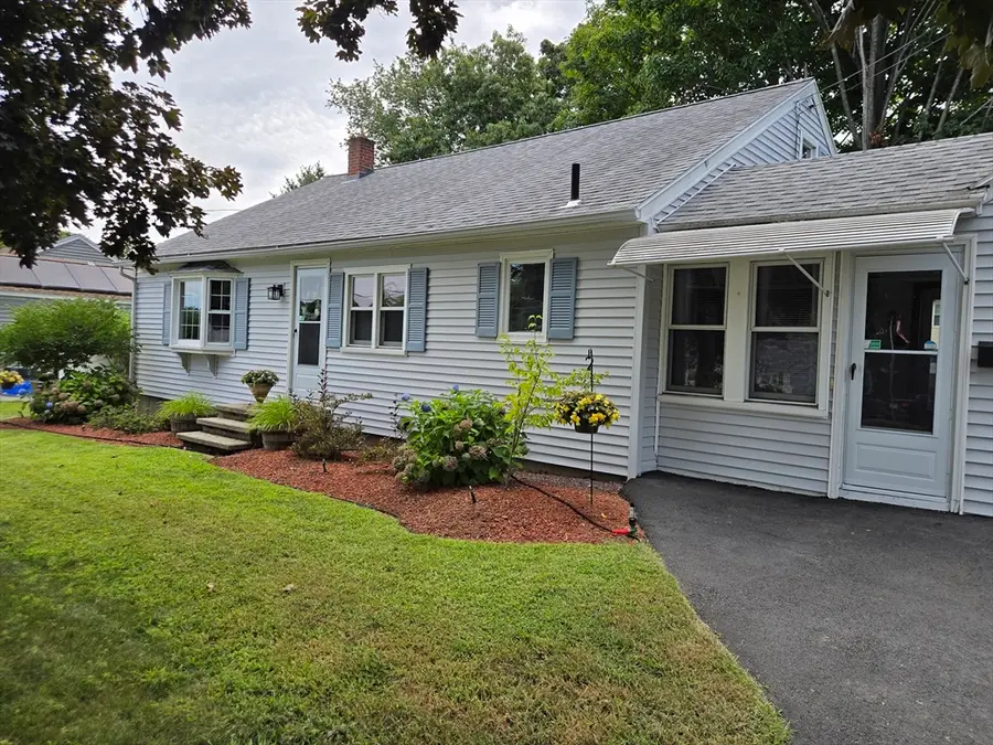 14 Ridgewood Circle, Lawrence, MA 01843 - #3