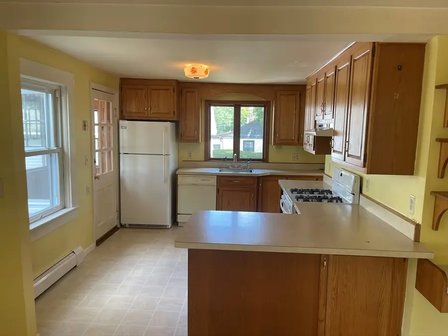35 Sparks Street, Lowell, MA 01854 - #3