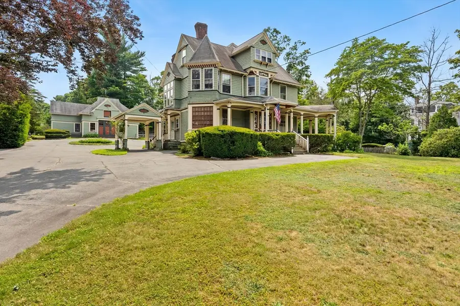 236 Winthrop St, Taunton, MA 02780 - #2