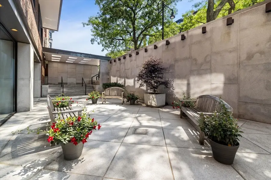 180 Beacon #15B, Boston, MA 02116 - #2