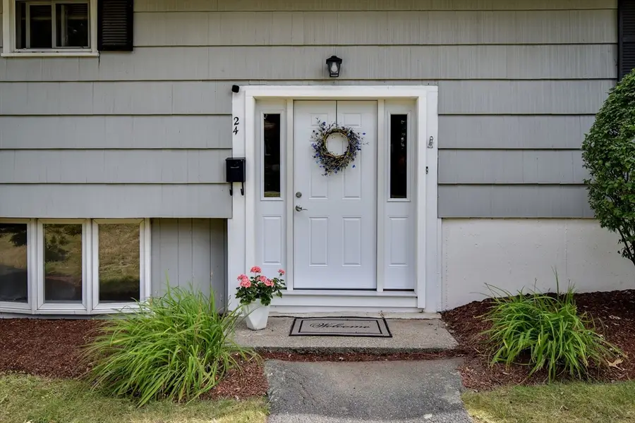 24 Upper Joclyn Ave, Framingham, MA 01701 - #2
