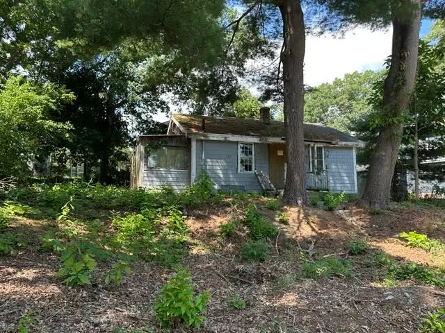 11 Evergreen Rd, Attleboro, MA 02703 - #2