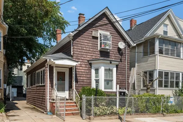 31 Everett Ave, Somerville, MA 02145