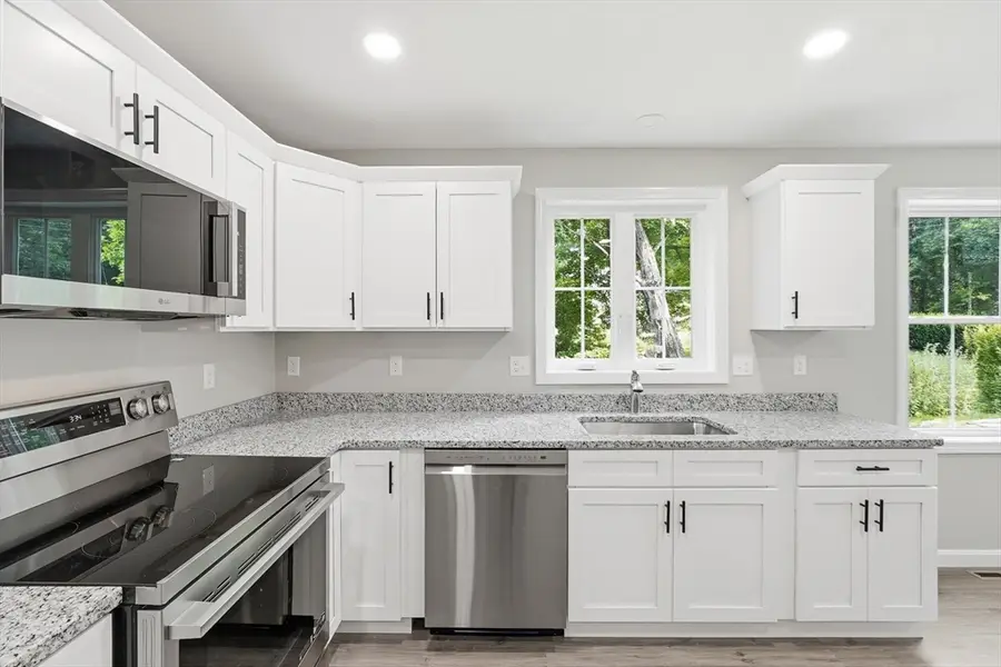 71 Pine St #B, Warren, MA 01083 - #3