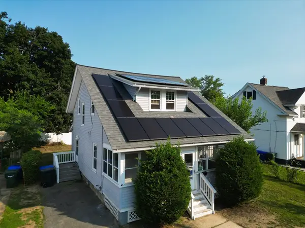 130 Littleton St, Springfield, MA 01104