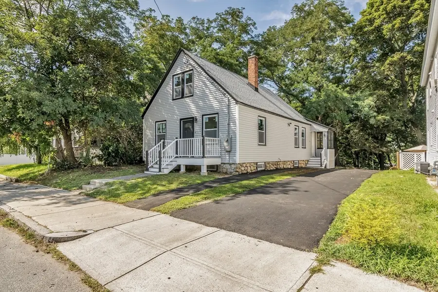 197 Oakland Ave, Methuen, MA 01844 - #2