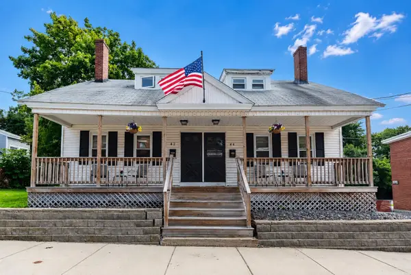 42-44 Grove St, Clinton, MA 01510