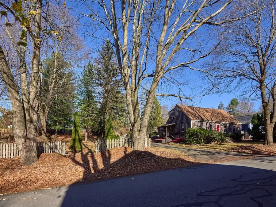 25 Stoneham Rd, Worcester, MA 01604 - #2