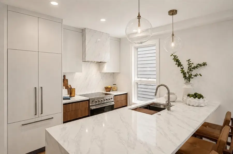 185 E Street #2, Boston, MA 02127 - #2