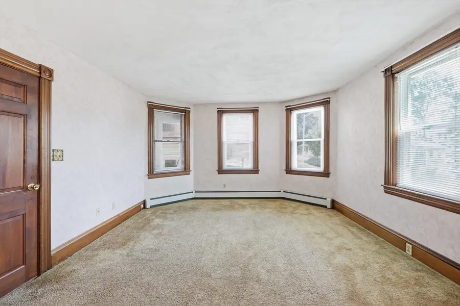 16 Dartmouth St, Worcester, MA 01604 - #3