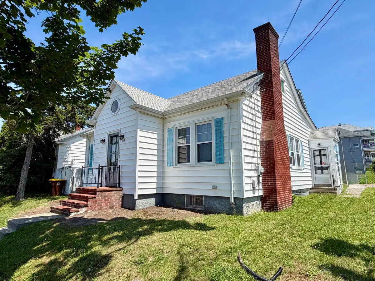 486 King Street, Fall River, MA 02724 - #1