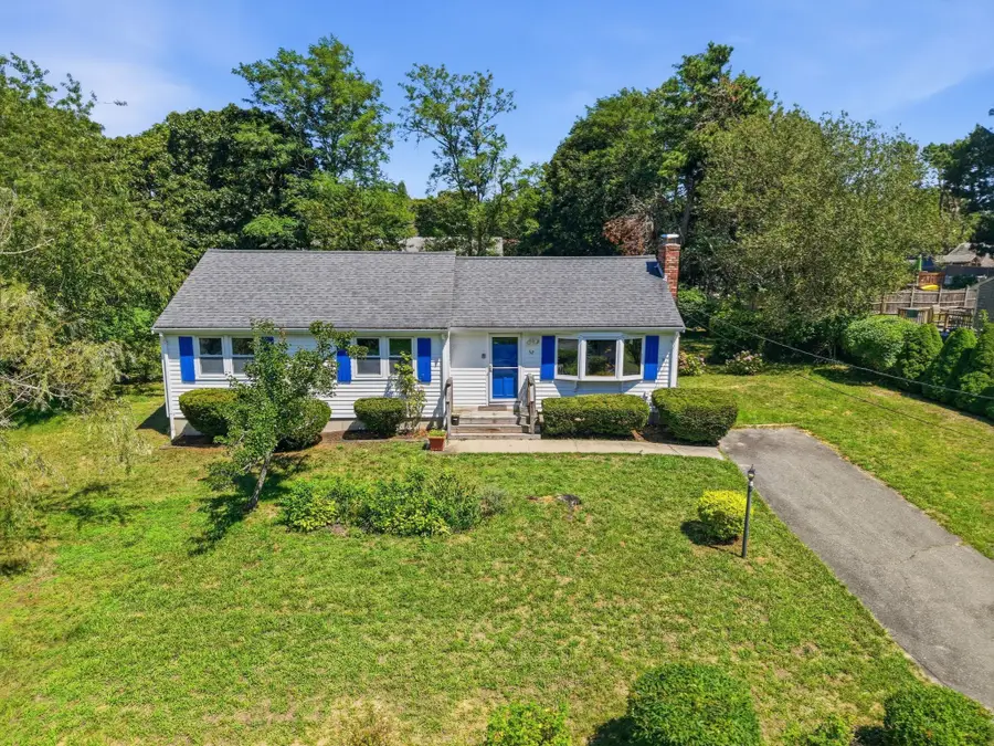 52 Arrowhead Dr., Yarmouth Port, MA 02675 - #2