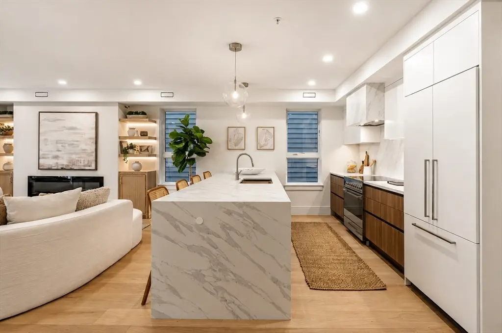185 E Street #3, Boston, MA 02127 - #1