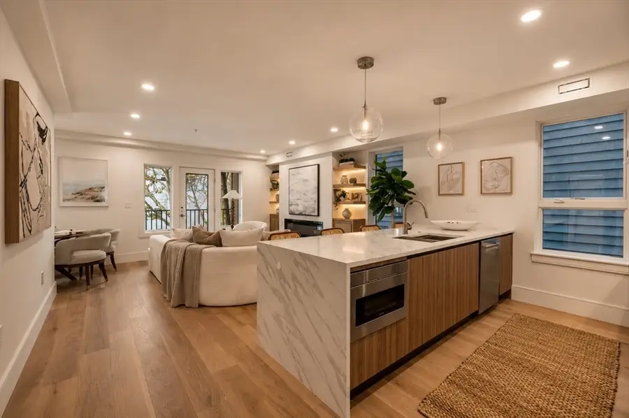 185 E Street #3, Boston, MA 02127 - #2