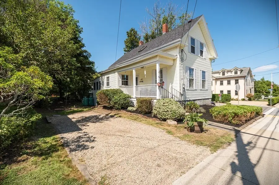40 Broadway, Rockport, MA 01966 - #2