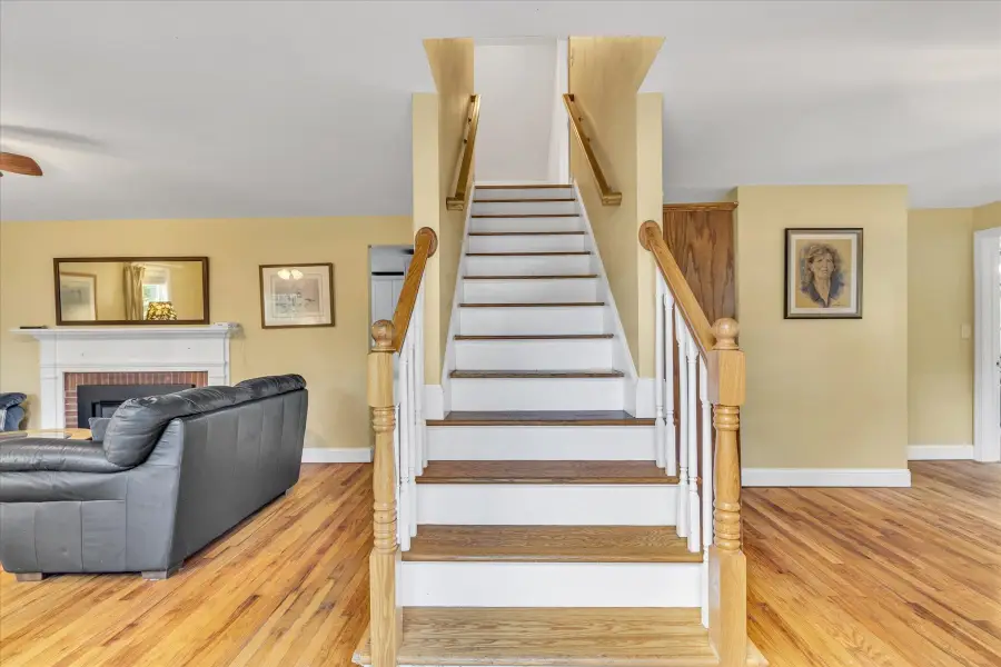 15 Melissa Ave, Mashpee, MA 02649 - #3