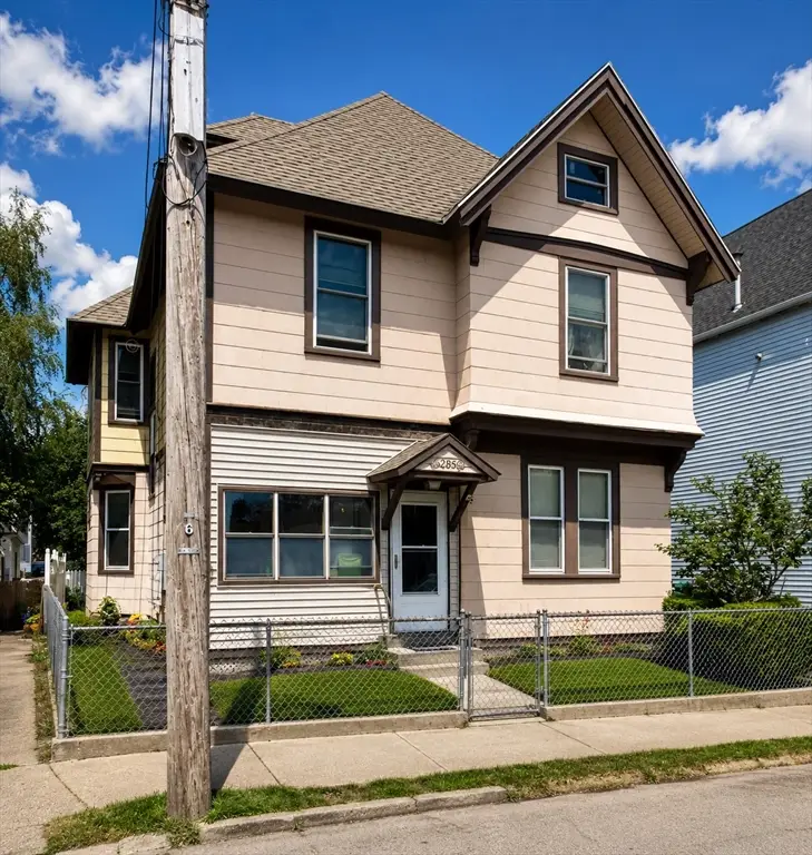 70 Third St, Lowell, MA 01850 - #1