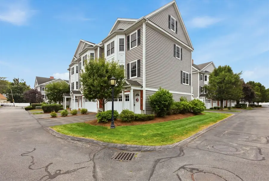 1975 Middlesex St #19, Lowell, MA 01851 - #3