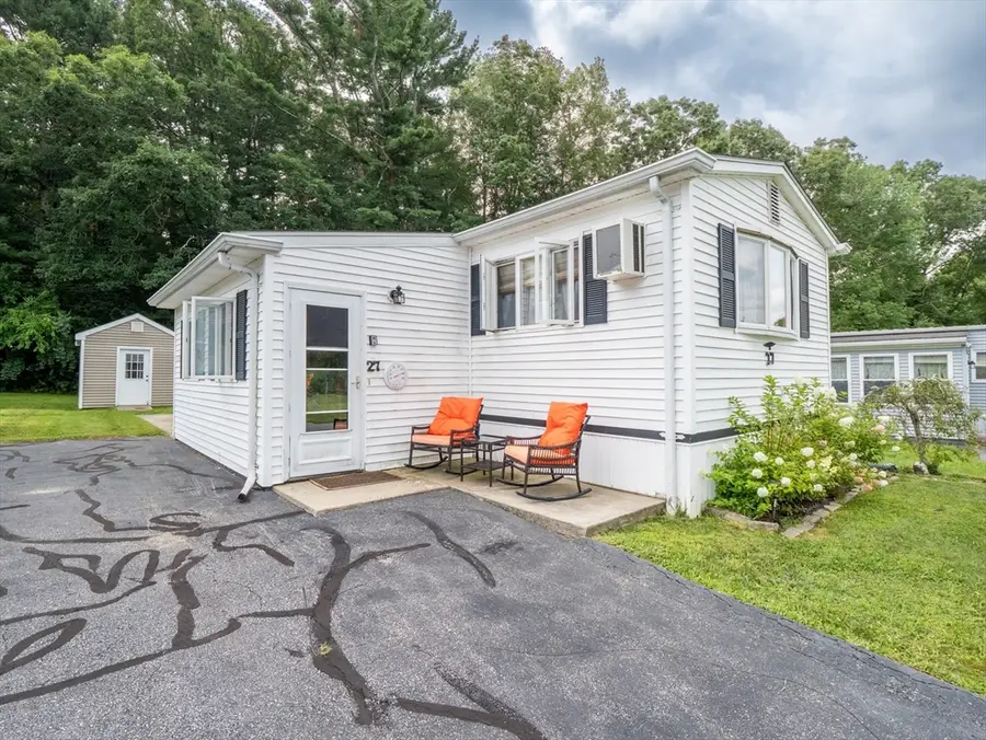 27 Clems Way, Acushnet, MA 02743 - #2