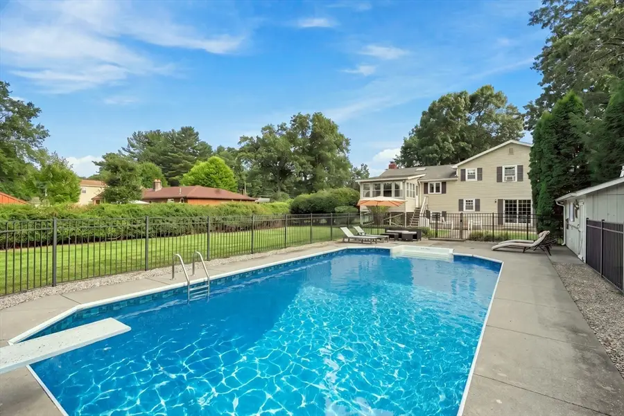 367 Steiger Dr, Westfield, MA 01085 - #3