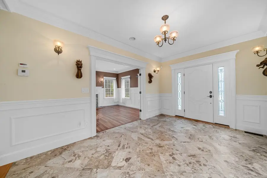 57 Shattuck St, Pepperell, MA 01463 - #2