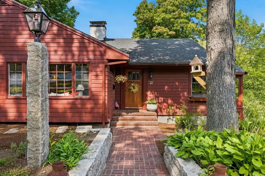 41 Brook Street, Wakefield, MA 01880 - #3