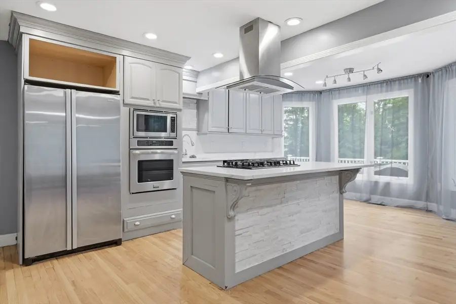 247 Hampstead St, Methuen, MA 01844 - #3