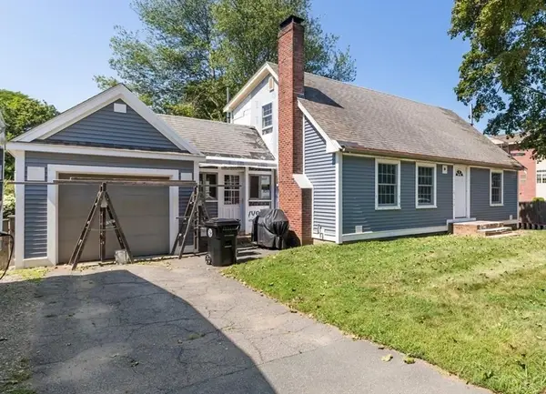 34 Heather St, Beverly, MA 01915