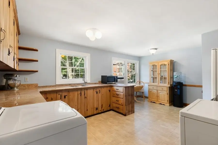 34 Heather St, Beverly, MA 01915 - #3