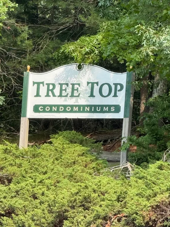 3 Treetop Ln #8, Kingston, MA 02364
