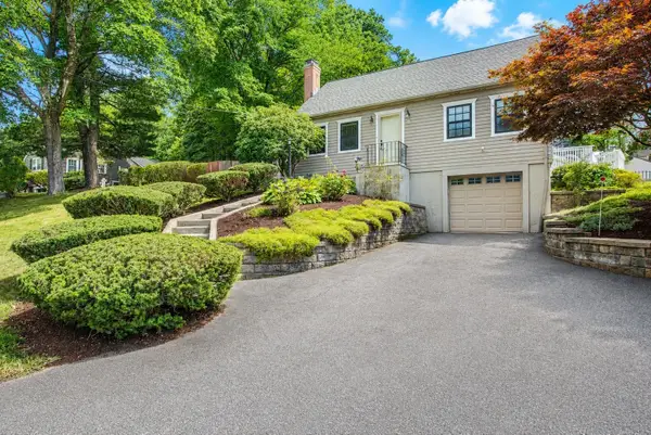 13 Winslow Rd, Sharon, MA 02067