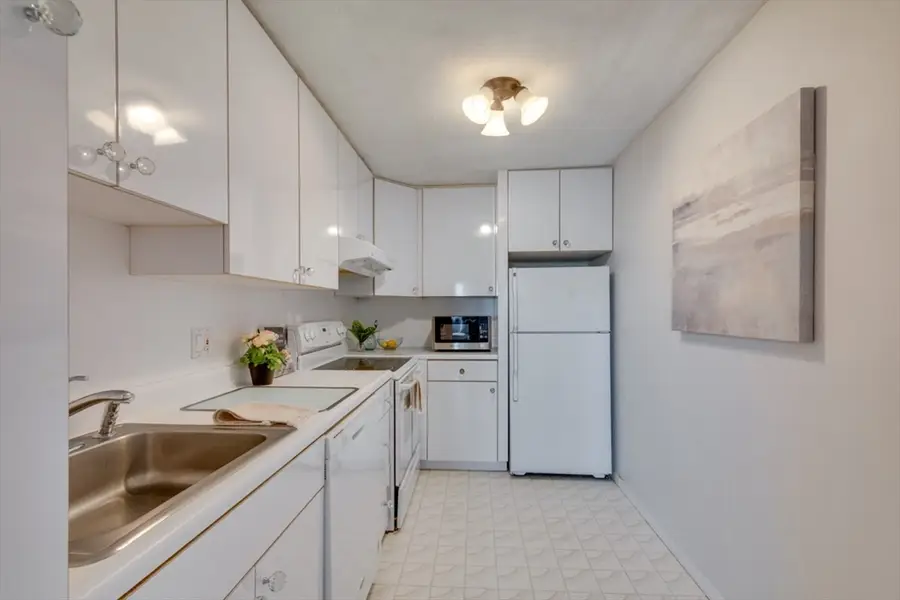 287 Harvard St #79, Cambridge, MA 02139 - #3