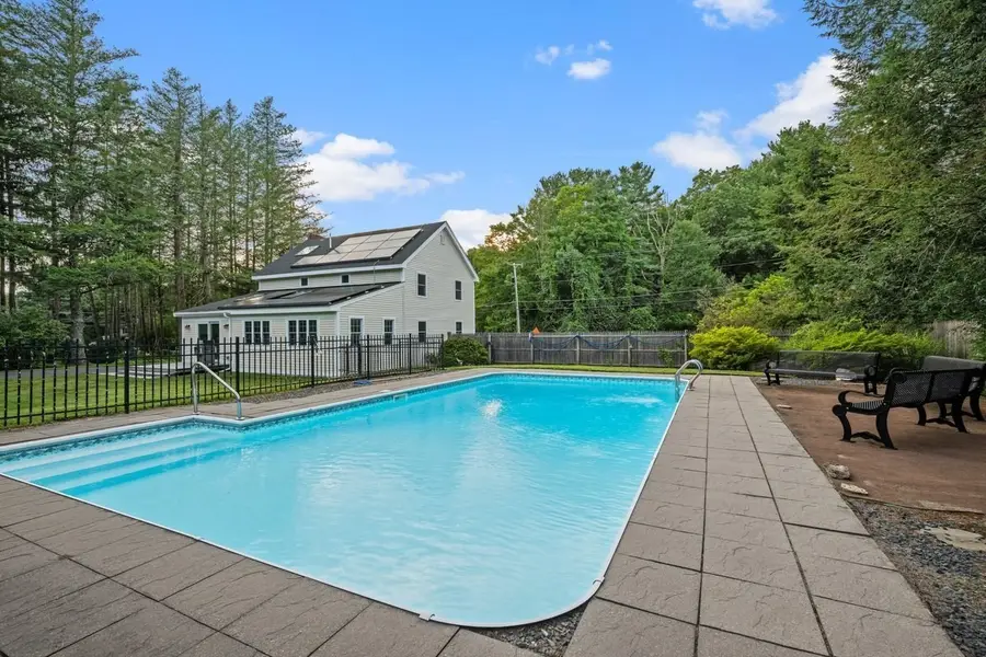 5 Elm Street, Upton, MA 01568 - #3