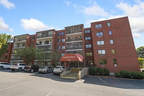 180 Green St #406, Melrose, MA 02176