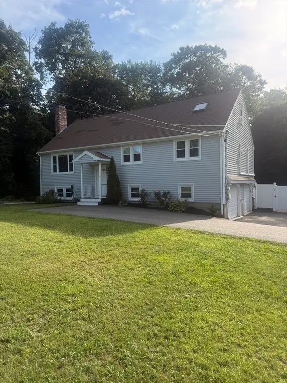 40 Poquanticut Ave, Easton, MA 02334 - #1