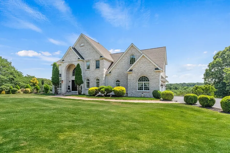 385 Scott Rd, Cumberland, RI 02864 - #2