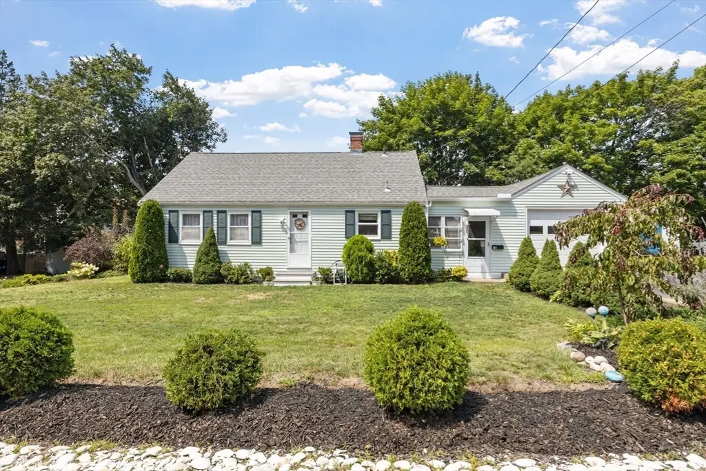 10 Margerie St, Plymouth, MA 02360 - #1