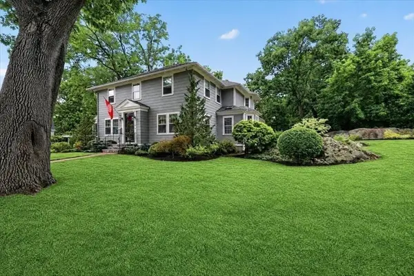 6 Bradford Rd, Hingham, MA 02043