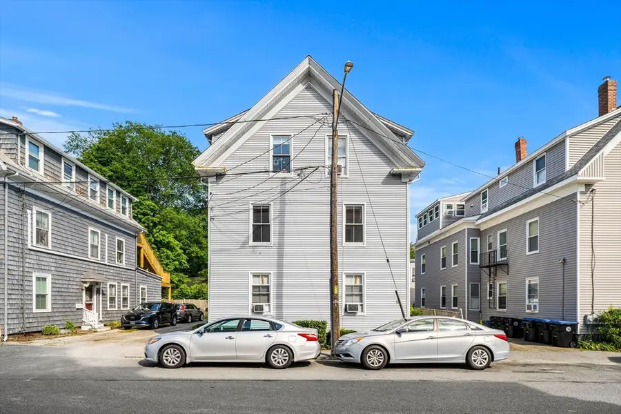 13 Knowlton St, Beverly, MA 01915 - #3