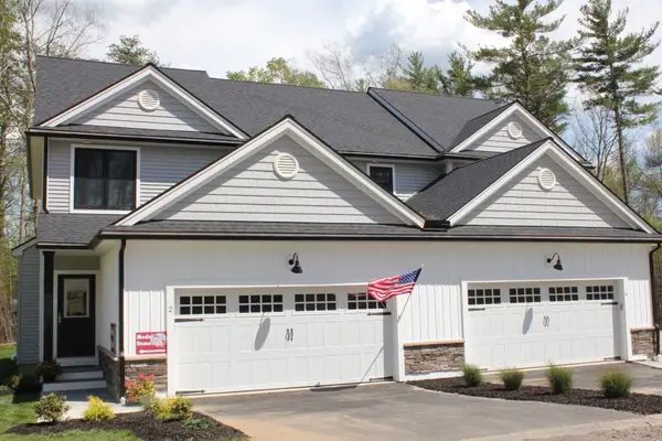113 Compass Point Drive #92, Douglas, MA 01516