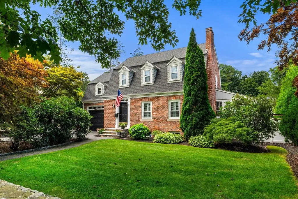 17 Lowell St, Andover, MA 01810 - #1