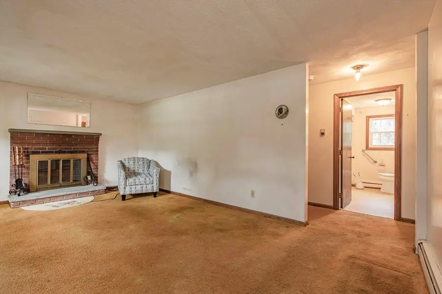 27 Sylvanus Wood Ln, Woburn, MA 01801 - #3