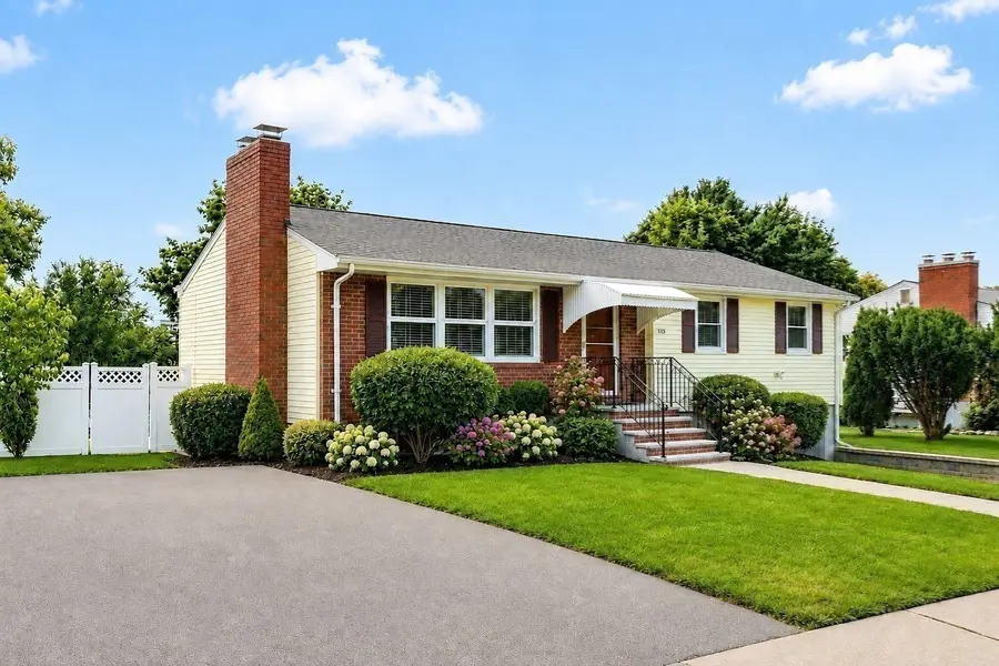120 Kingston Road, Waltham, MA 02451 - #2
