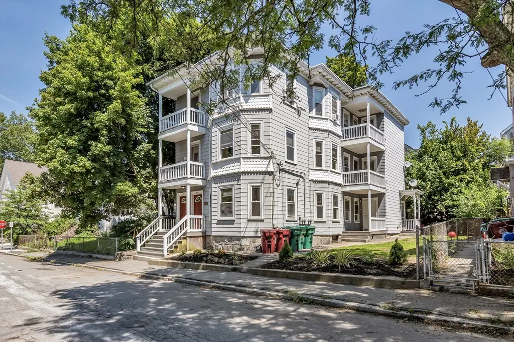 31-33 Bourne Street, Lowell, MA 01852 - #1
