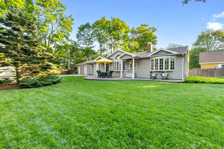 176 Colon St, Beverly, MA 01915 - #3