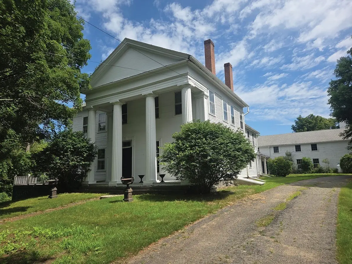 81 Barre Rd, Hardwick, MA 01037 - #1